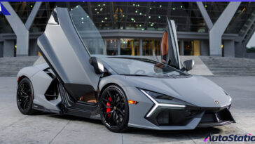Lamborghini Revuelto